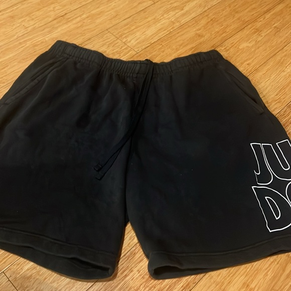 Men’s XXL NIKE SWEATSHORTS. Perfect condition. Pockets. - Picture 1 of 8